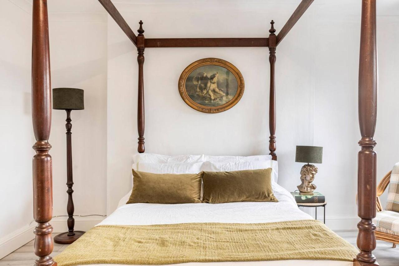Victorian Style Apartment W/ Four-Poster Bed In Camden Town Лондон Экстерьер фото